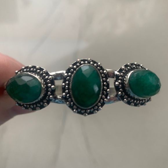 1634 Green and Silver Filigree Bracelet with Faux Malachite Stones - Picture 1 of 2
